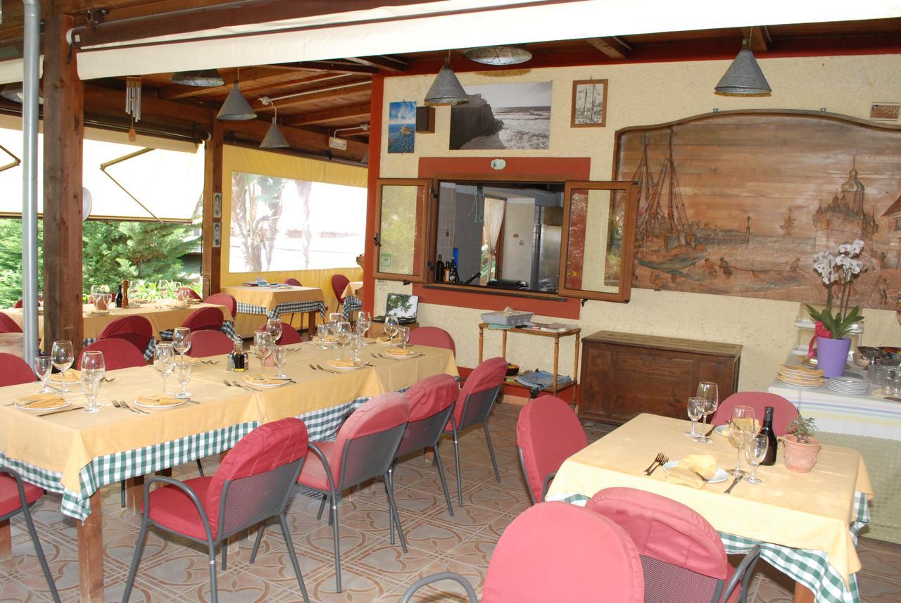 เรสซิเดนซ์ วิลลา คริสตินา Bed & Breakfast Forio  ภายนอก รูปภาพ