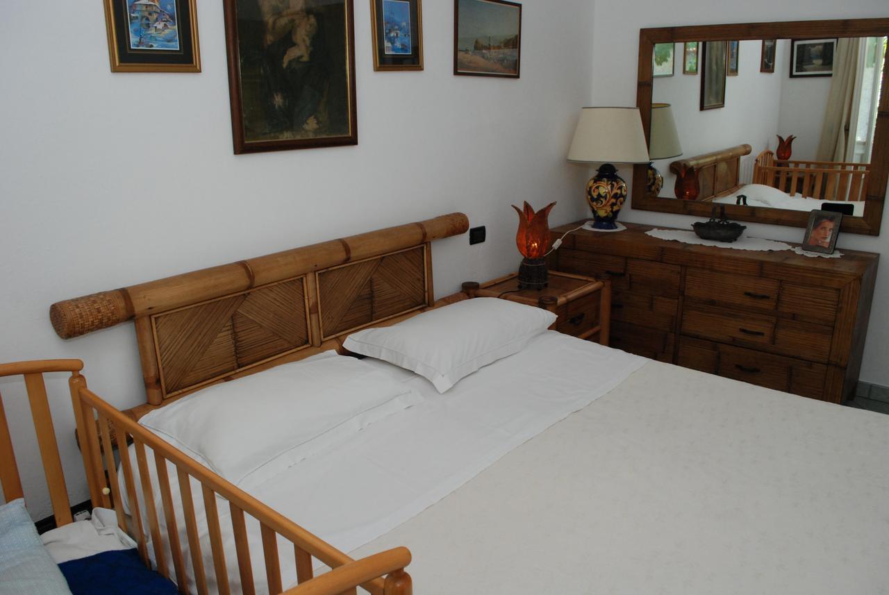 เรสซิเดนซ์ วิลลา คริสตินา Bed & Breakfast Forio  ภายนอก รูปภาพ